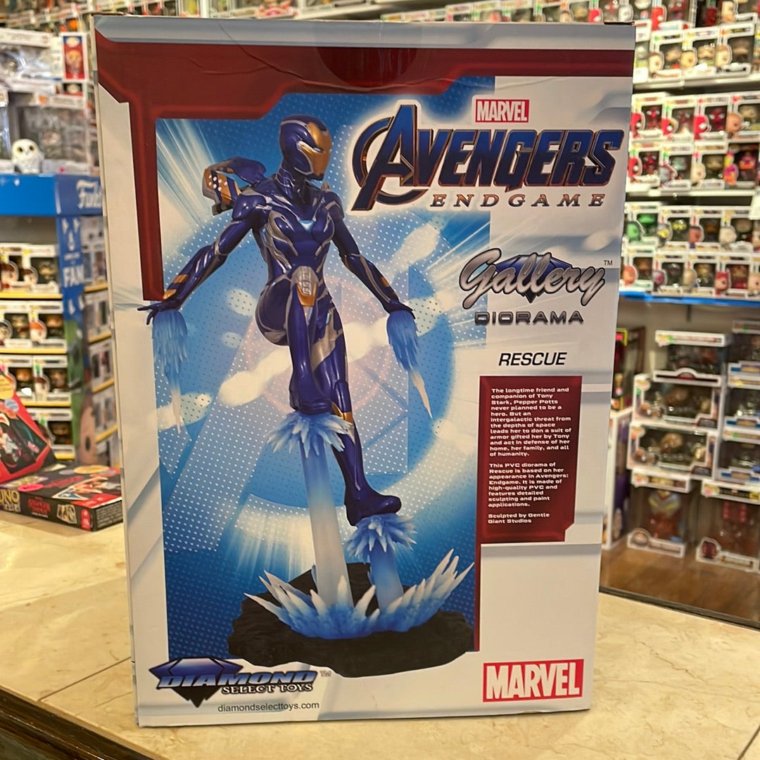 Avengers Endgame Rescue Gallery Diorama PVC Collectible Statue