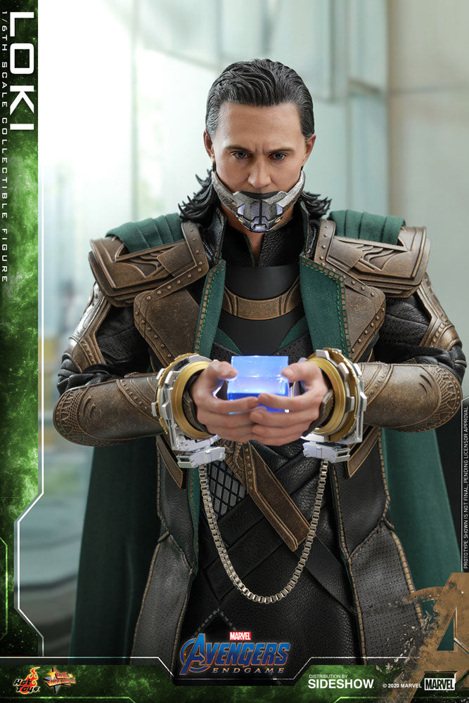 Hot Toys Sideshow Collectibles Avengers Loki Sixth Scale Figure